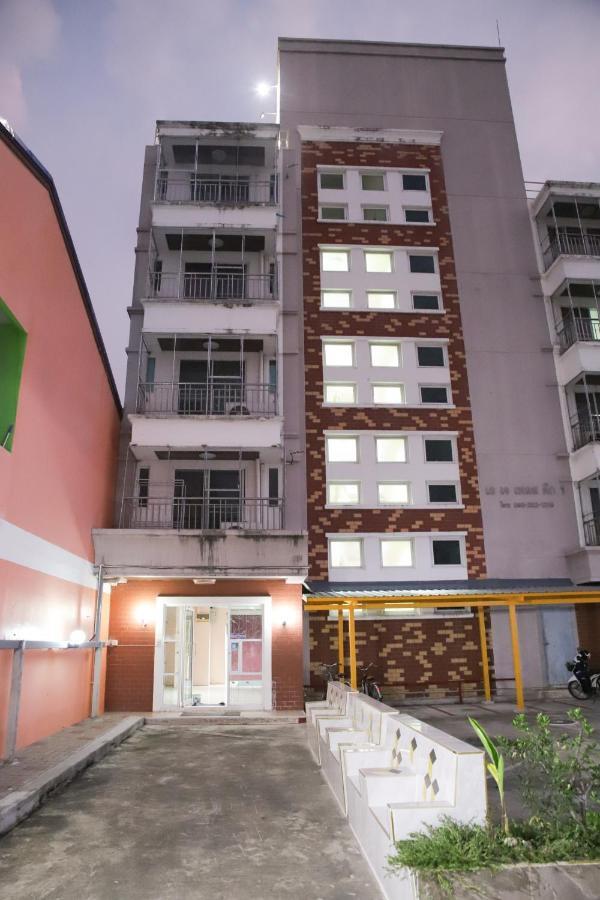 Aj Place Apartament Talat Amphoe Nakhon Chai Si Zewnętrze zdjęcie